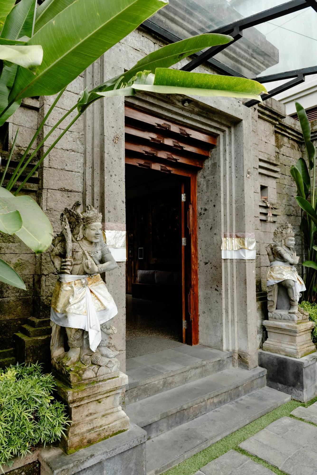 Hotel Artotel Haniman 4*